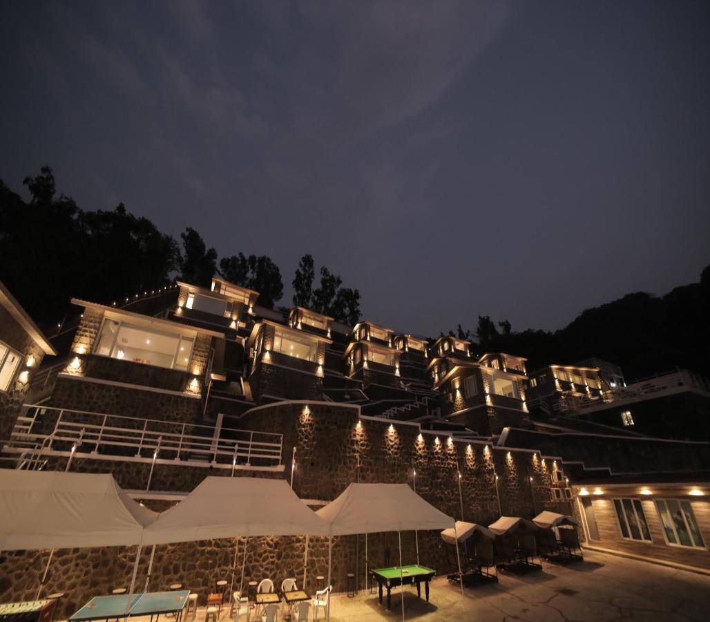 360 South, Khandala ロナバラ エクステリア 写真